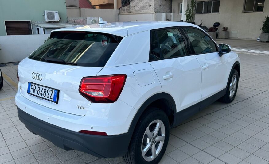 Audi Q2 1.6 tdi Business s-tronic